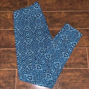 LulaRoe Blue Leggings - Tall&Curvy